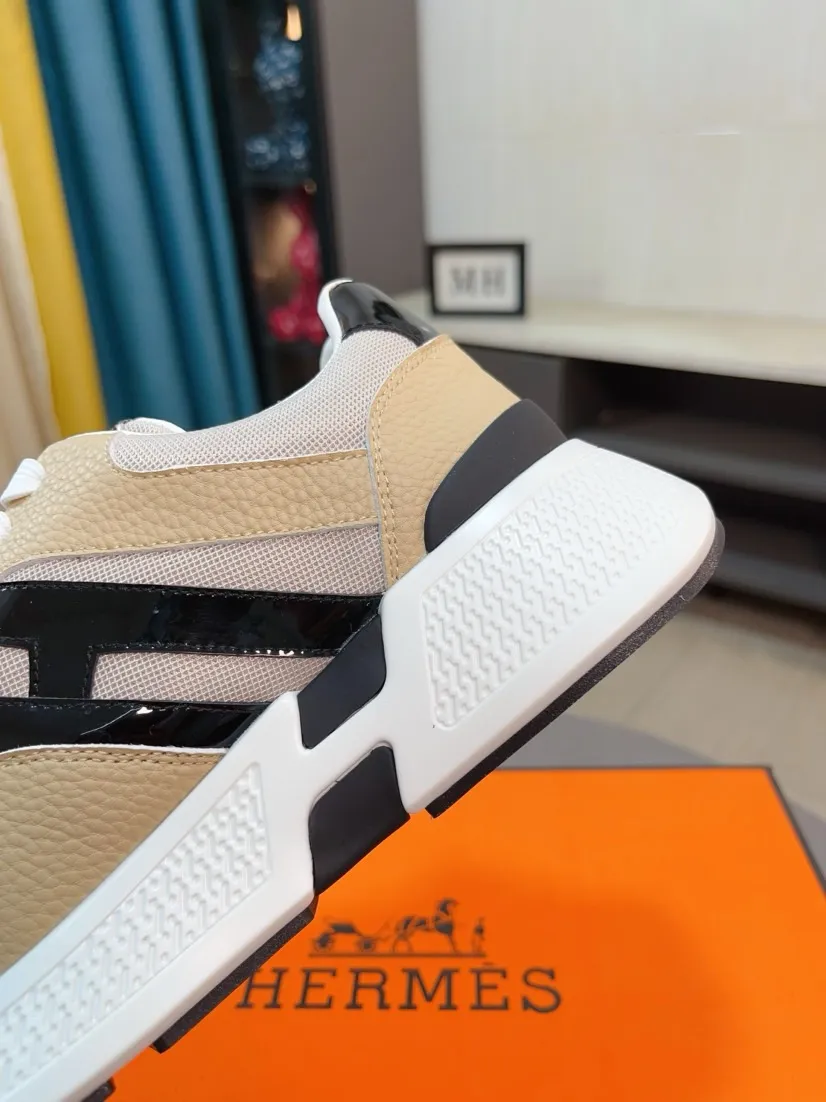 Men's shoes💰580🌸🌸【HERMES】Hermès high-end quality original shoe upper: 🔝tumbled calfskin, suede calfskin, shoe body sewn H totem, outsole: ultra-light TPU foam·rubber; two-color molded outsole, ultra-high quality control·fine workmanship: highlighting (high-end·luxury·grade) 38-44 (45 can be customized)